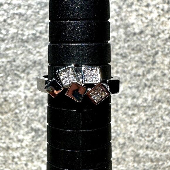 NWB White Gold Plated Silver-tone Geometric Ring CZ & Square Accents Size 5.75 - Picture 11 of 12